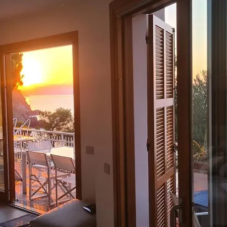 Cokkinis With Garden Overlooking The Sea Varazze