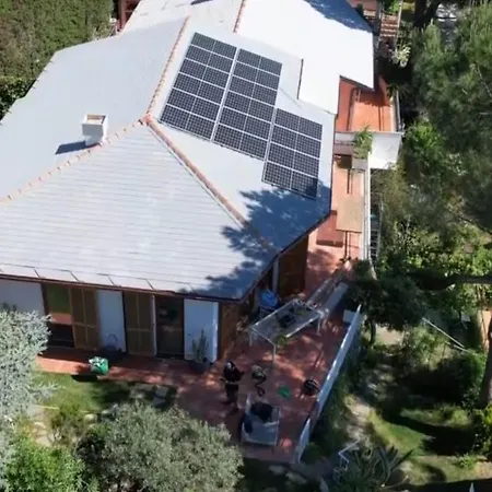 Cokkinis With Garden Overlooking The Sea Villa Varazze