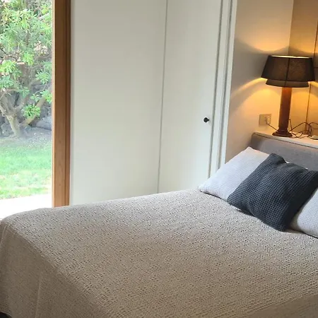 Cokkinis With Garden Overlooking The Sea *