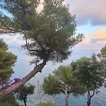 Villa Cokkinis Villa: Seaside Retreat With Ev Charging