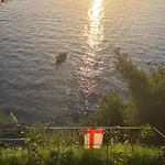 Cokkinis Fronte Mare Con Ampio Giardino Villa Varazze
